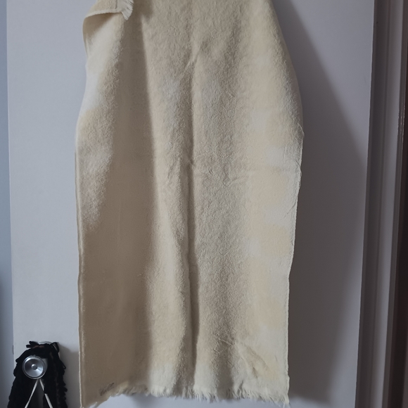 Vintage 60s 70s Cotton Daisy Motif Bath Towel - Picture 3 of 5